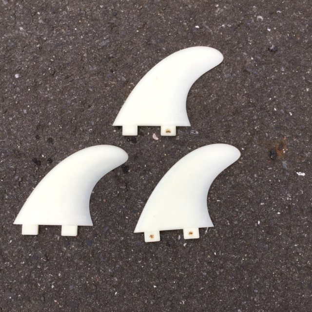surfing-fin-review-future-vs-fcs-m3-Comparison-of-shape-and-material-and-weight