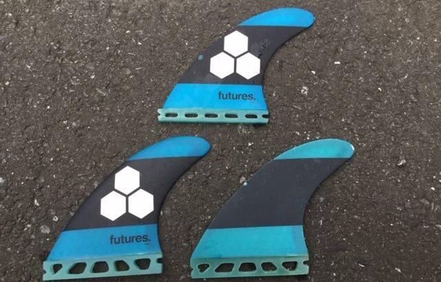 Surfing/Which is the best fin? /Future vs FCS/Comparison of fin shape, material and weight